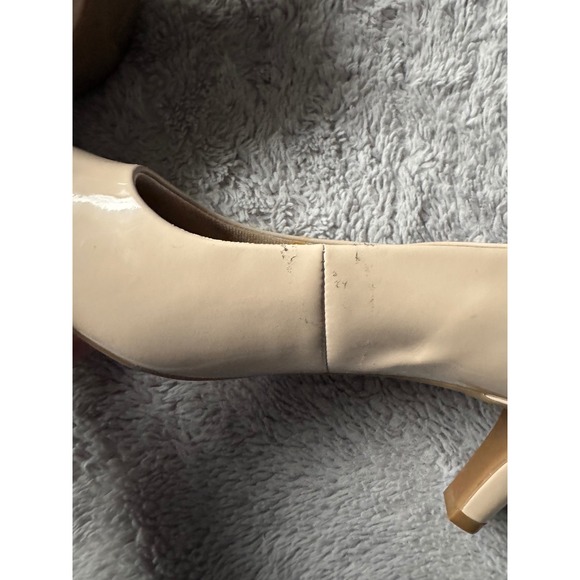 LifeStride Soft System Nude Beige Patent Round Toe Kitten Heel Pumps Womens - Picture 7 of 11
